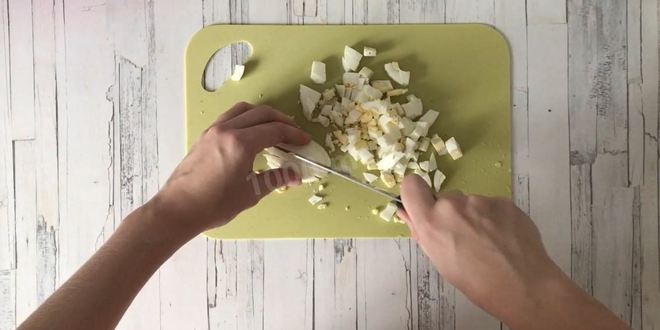 Рецепт салата в тарталетках с ананасом и курицей