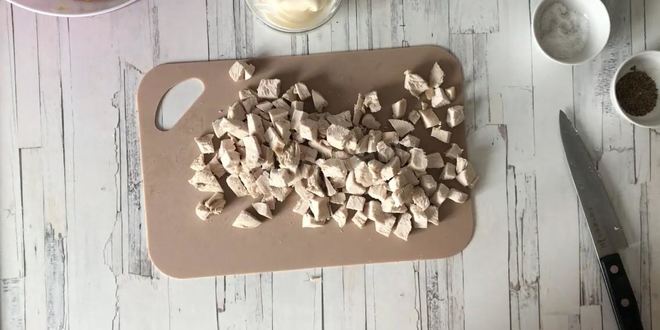 Рецепт салата в тарталетках с ананасом и курицей