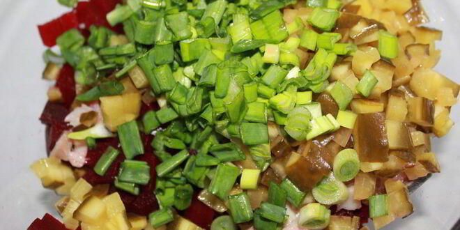 Рецепт ленивого винегрета с селедкой