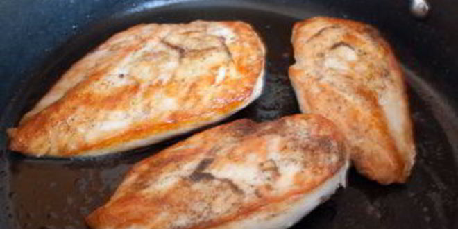 Рецепт салата с курицей, томатами и шафрановым винегретом