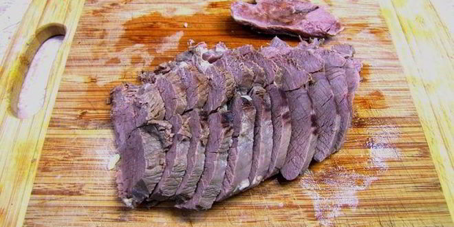 Рецепт телятины, маринованной в соусе винегрет с репчатым луком