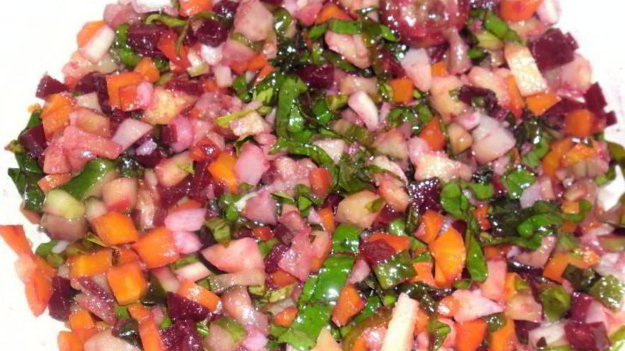 Рецепт винегрета без капусты с ботвой, яблоками, грибами