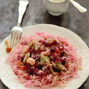 Рецепт Винегрета с капустой, грибами и заправкой без масла