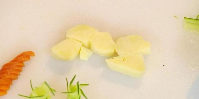 Рецепт винегрета с килькой и медово-горчичным соусом