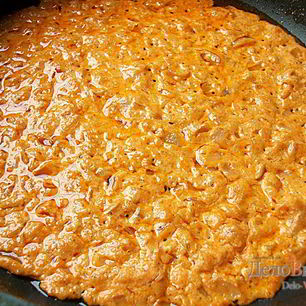 Рецепт Розового соуса с луком и чесноком