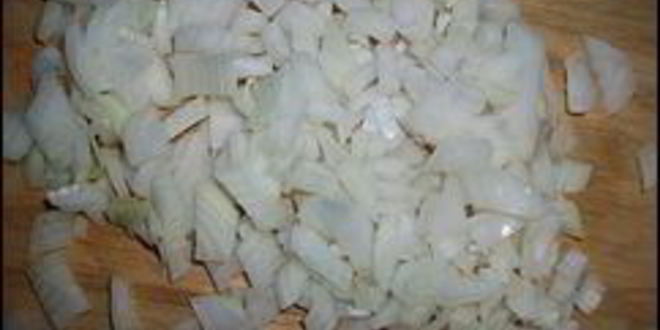 Рецепт розового соуса с луком и чесноком