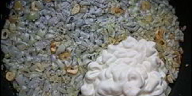 Рецепт розового соуса с луком и чесноком