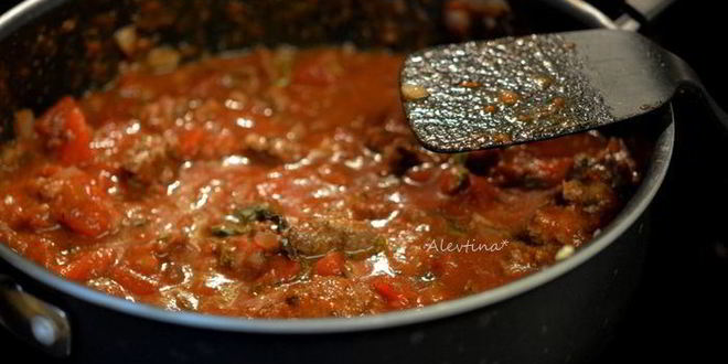 Рецепт сицилийского мясного соуса для пасты
