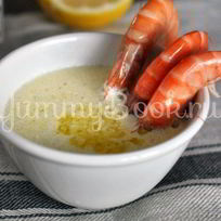 Сливочный соус с лимоном и чесноком к морепродуктам