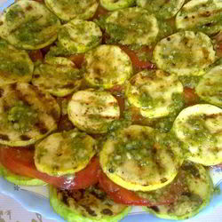 Рецепт Кабачков и помидоры — гриля с соусом песто