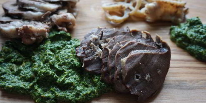 Рецепт свежего соуса из зелени к мясу