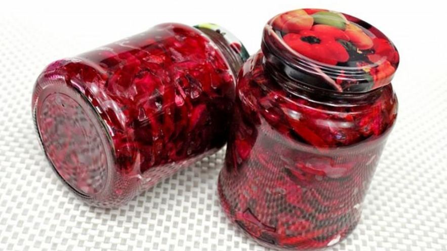 Рецепт борща на зиму с капустой и свеклой