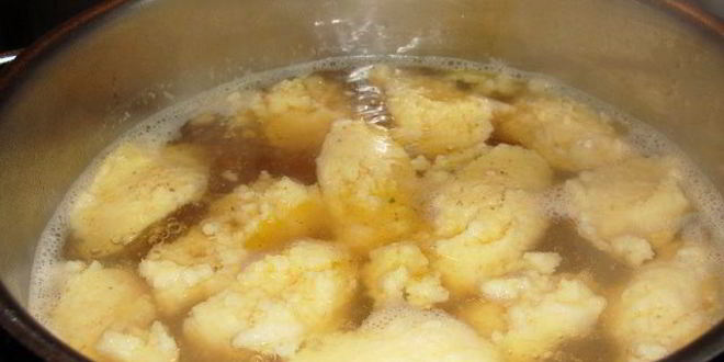 Рецепт бульона с манными клецками