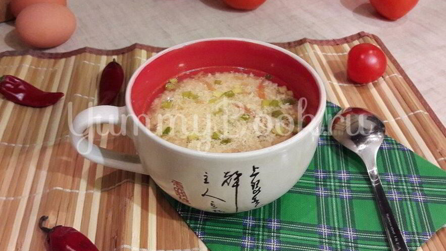 Рецепт бульона с яичной паутинкой, томатами и зеленым луком
