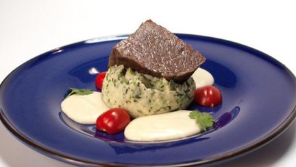 Рецепт Говядины, томленной в крепком бульоне