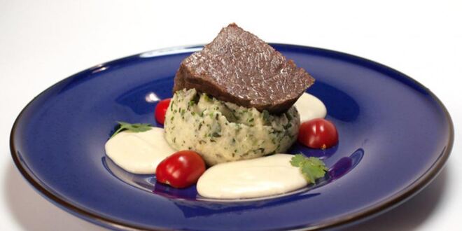 Рецепт говядины, томленной в крепком бульоне