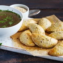 Пирожки с мясом к бульону