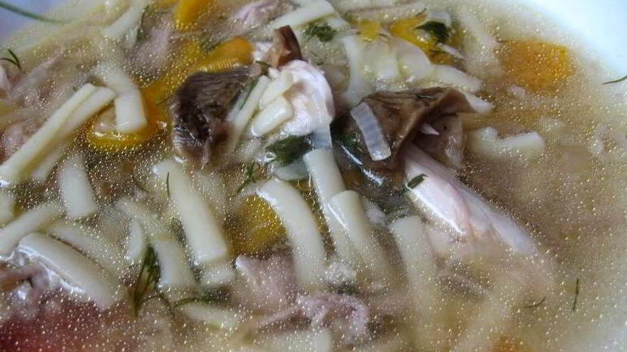 Рецепт супа из белых грибов на курином бульоне