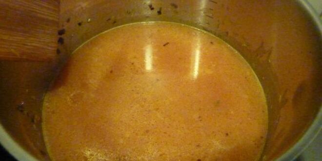 Рецепт супа на курином бульоне с мускатной тыквой и луком