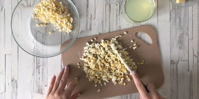 Рецепт трески по-польски на рыбном бульоне с корнем сельдерея