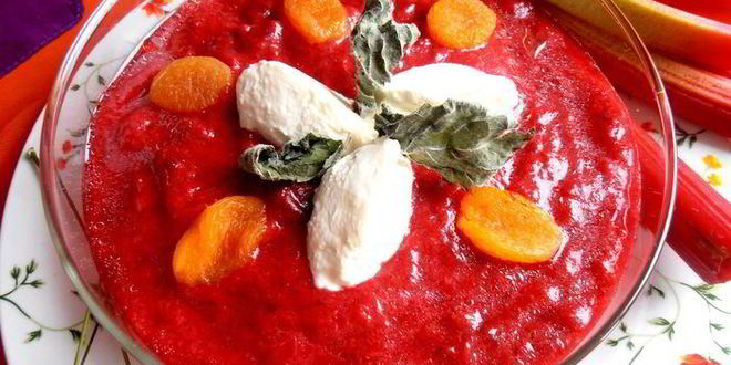 Рецепт гаспачо из ревеня и вишни