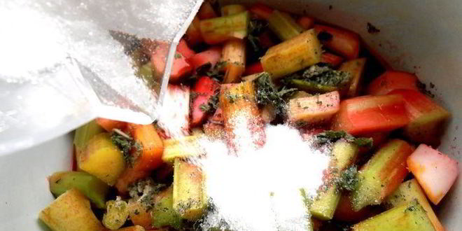 Рецепт гаспачо из ревеня и вишни