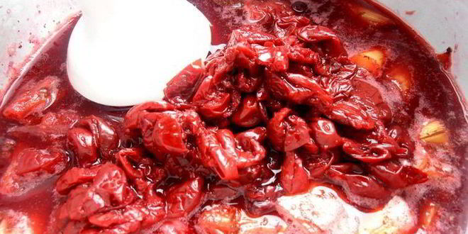 Рецепт гаспачо из ревеня и вишни