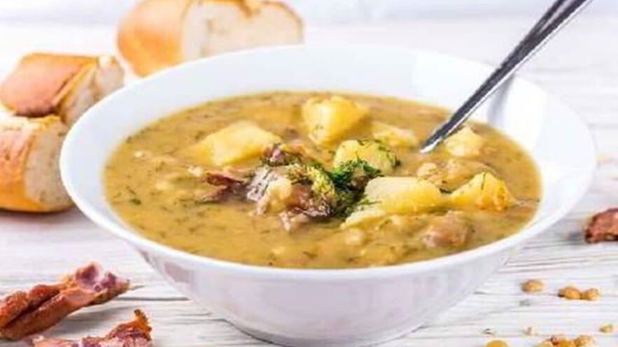 Рецепт ароматного горохового супа с копченой курицей