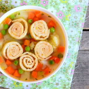 Рецепт Диетического горохового супа с чесночными рулетами