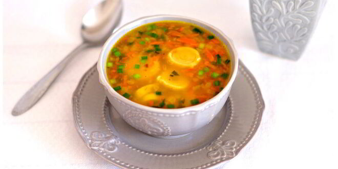 Рецепт горохового супа с чесночными рулетиками