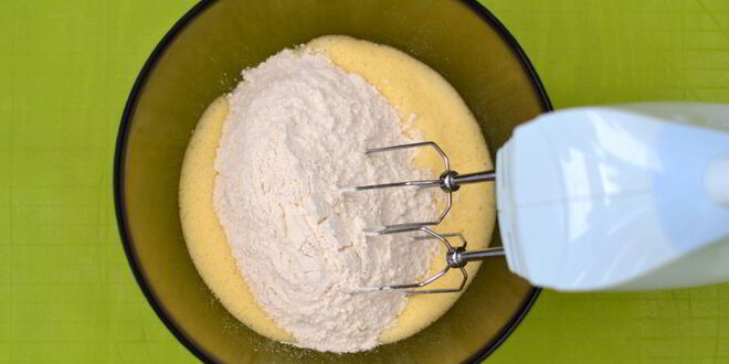 Рецепт горохового супа с чесночными рулетиками