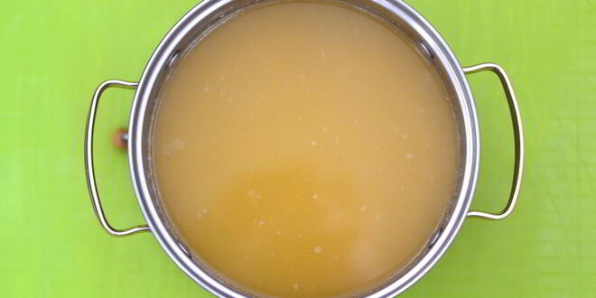 Рецепт горохового супа с чесночными рулетиками