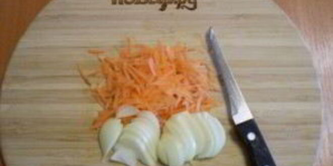 Рецепт горохового супа с копченостями в мультиварке