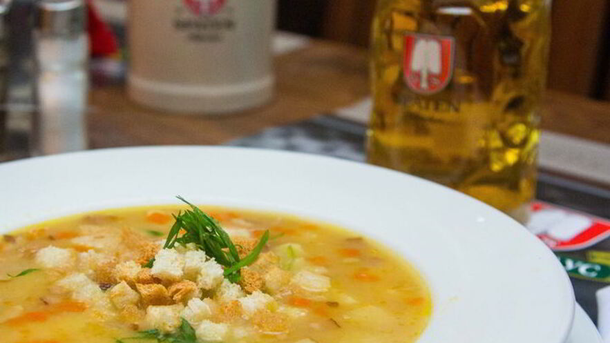 Рецепт горохового супа с копченостями