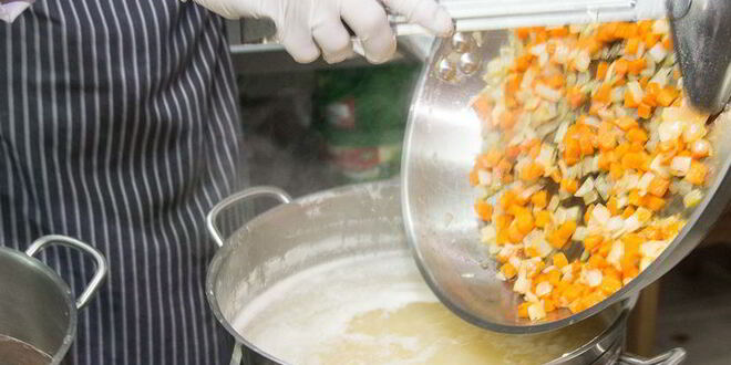 Рецепт горохового супа с копченостями