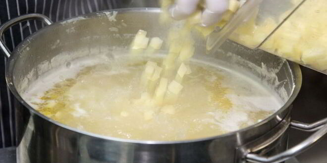 Рецепт горохового супа с копченостями