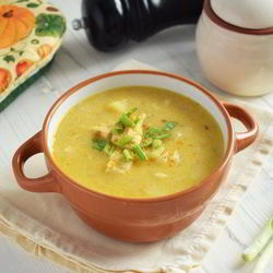 Рецепт Горохового супа с курицей и кокосовым молоком