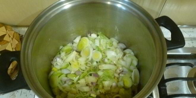 Рецепт горохового супа с курицей и кокосовым молоком