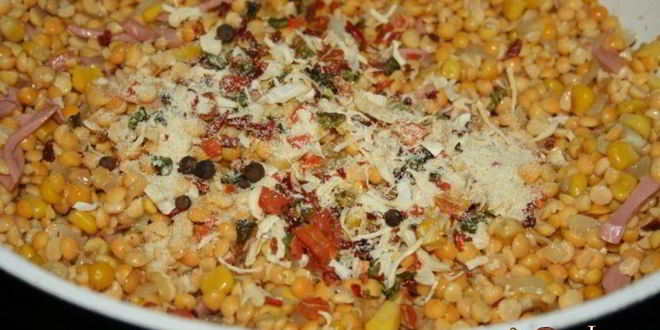 Рецепт горохового супа с сосисками и сладкой кукурузой