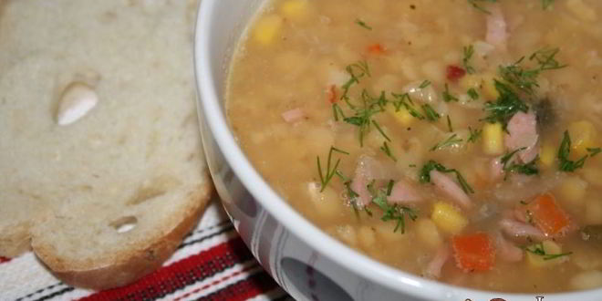 Рецепт горохового супа с сосисками и сладкой кукурузой