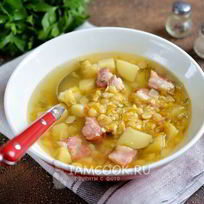 Гороховый суп со свиными ребрышками