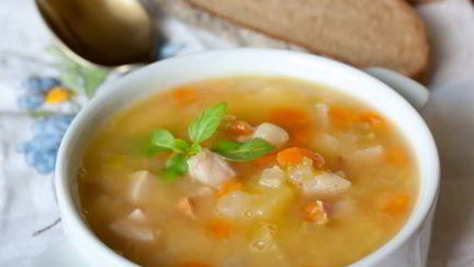 Рецепт Простого горохового супа с ветчиной