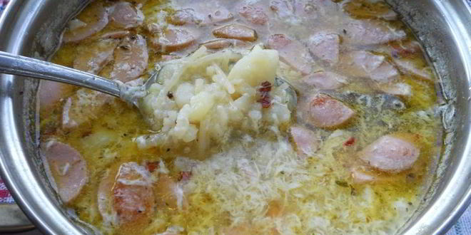 Рецепт картофельного супа с сосисками и яйцом