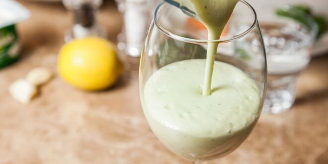 Рецепт холодного йогуртового супа из авокадо