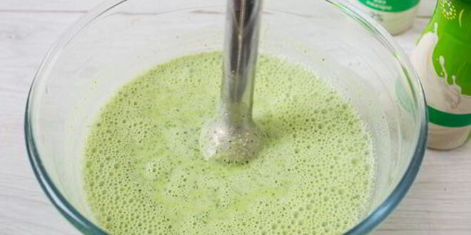 Рецепт холодного йогуртового супа с горошком и мятой