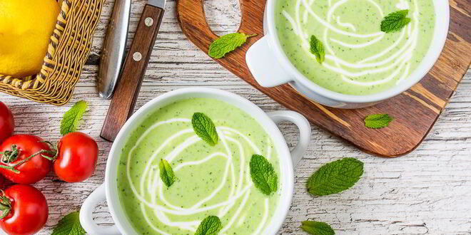 Рецепт холодного йогуртового супа с горошком и мятой