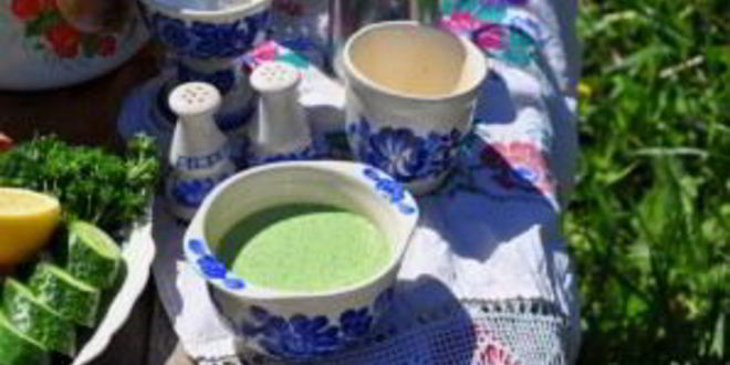 Рецепт холодного огуречного супа на йогурте