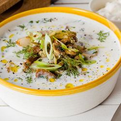 Рецепт Холодного супа на огуречном рассоле с огурцами и жареной рыбой