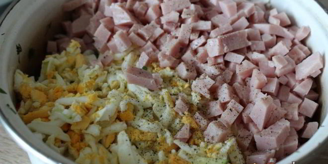 Рецепт окрошки на сыворотке с ветчиной