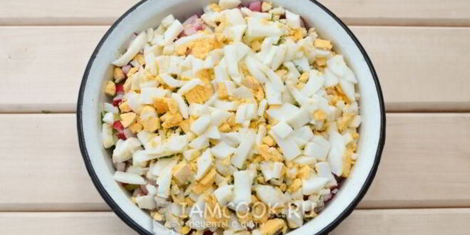 Рецепт окрошки с крабовыми палочками